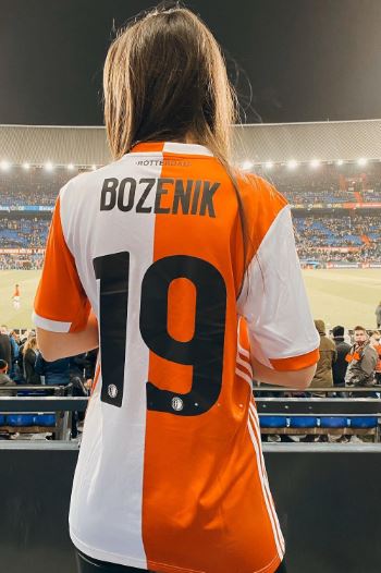 Robert Bozenik girlfriend Alexandra Vasanicova wearing his Feyenoord jersey